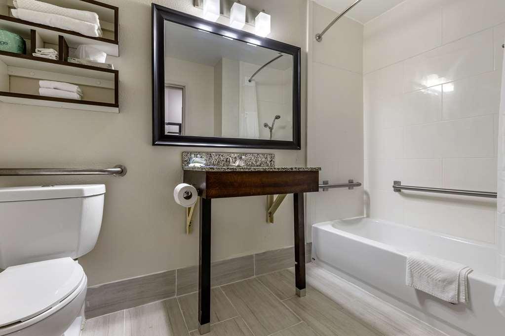 Quality Inn Spartanburg Room photo